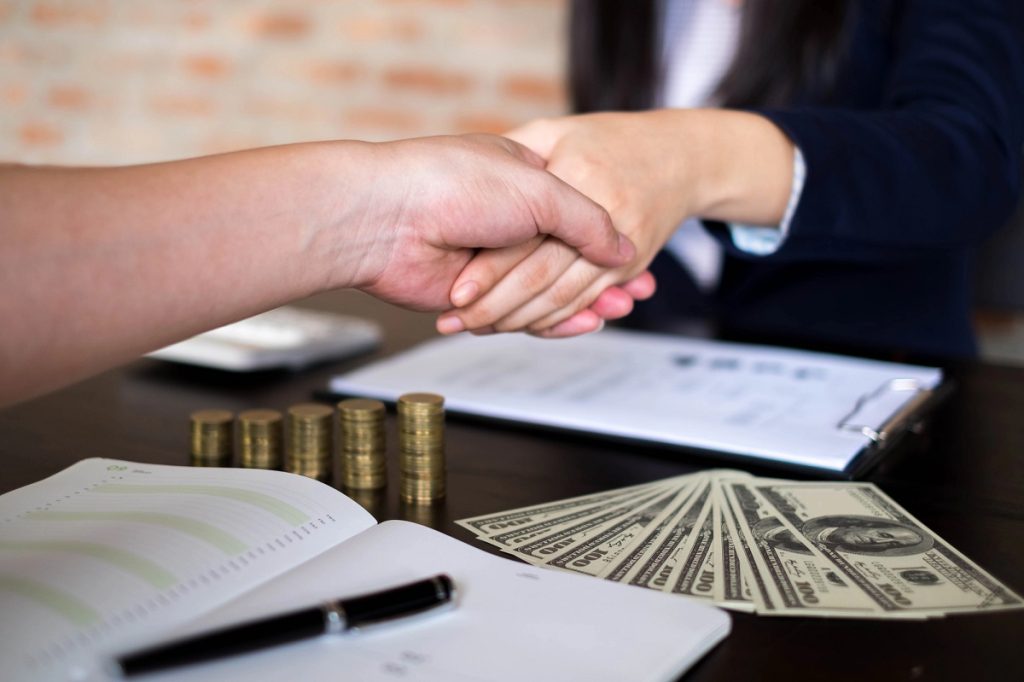 小額信用借款要去哪裡借比較安心？避免踩雷的關鍵重點